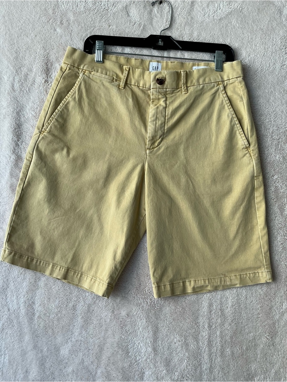 GAP Men's Yellow Jean Shorts